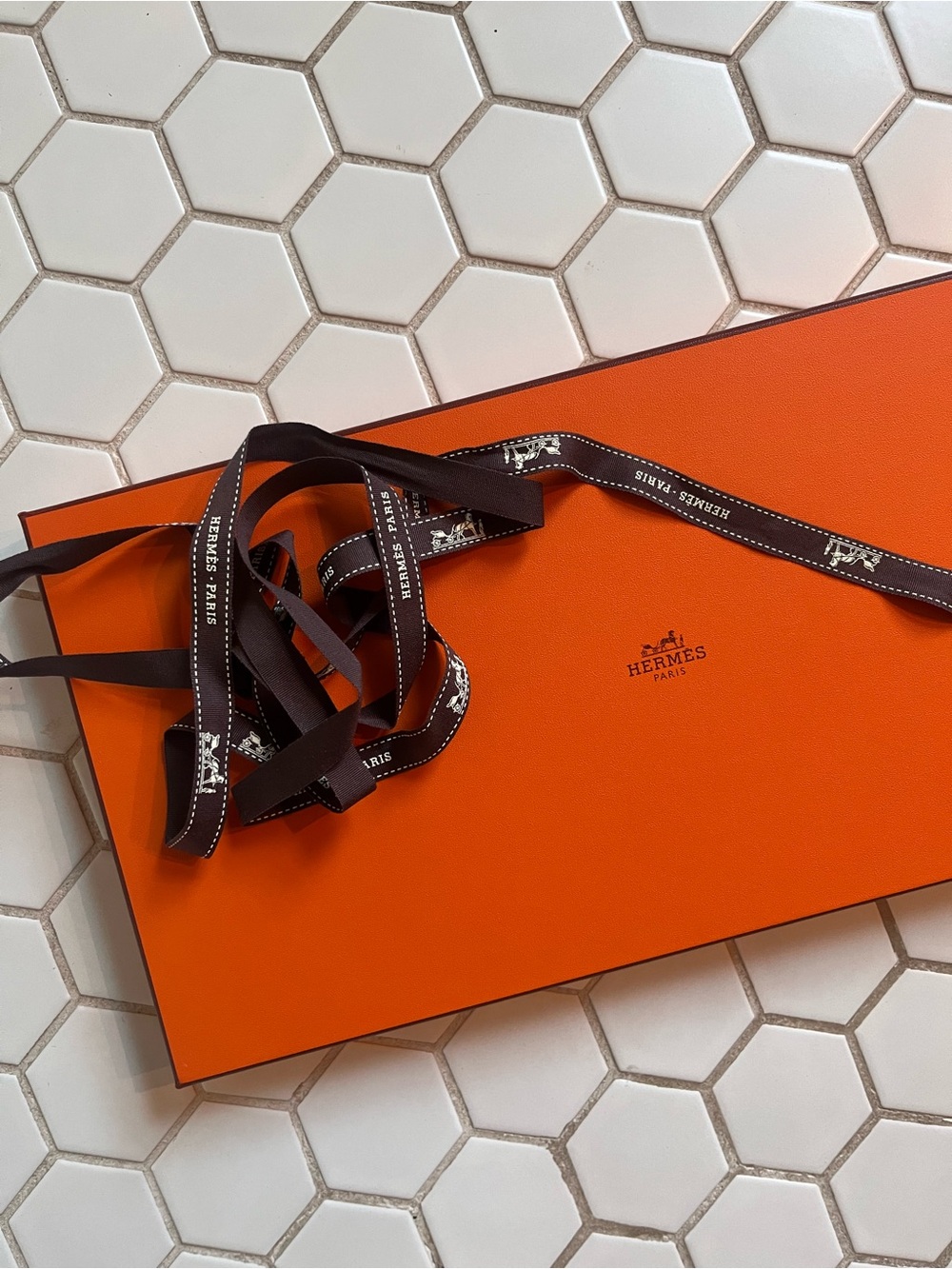 EMPTY Hermes box with ribbon